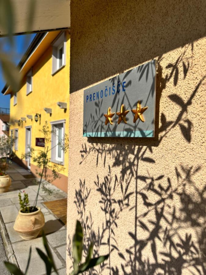 Hotel Grahor Depandance Sežana Εξωτερικό φωτογραφία