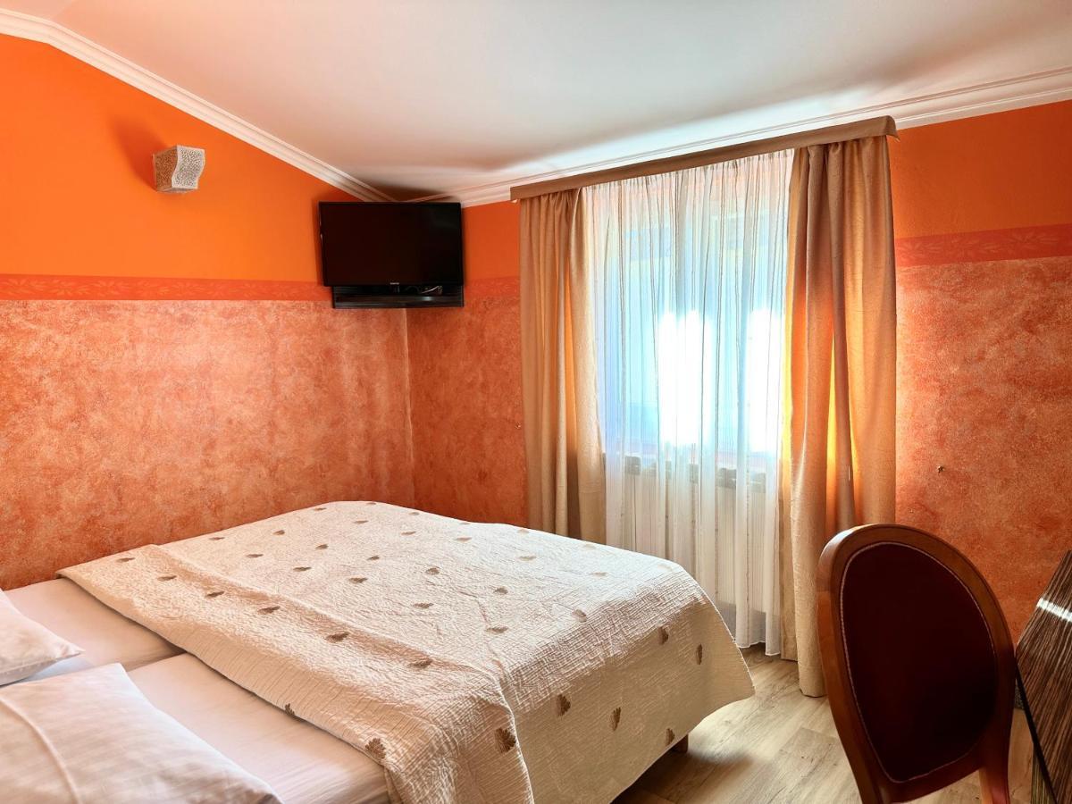 Hotel Grahor Depandance Sežana Εξωτερικό φωτογραφία